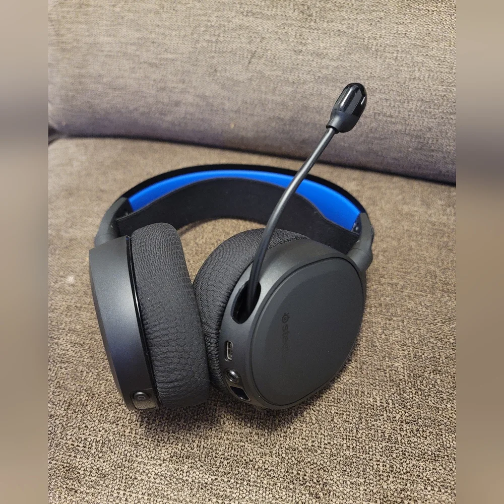 ARCTIS 7P+ WIRELESS HEADSET
